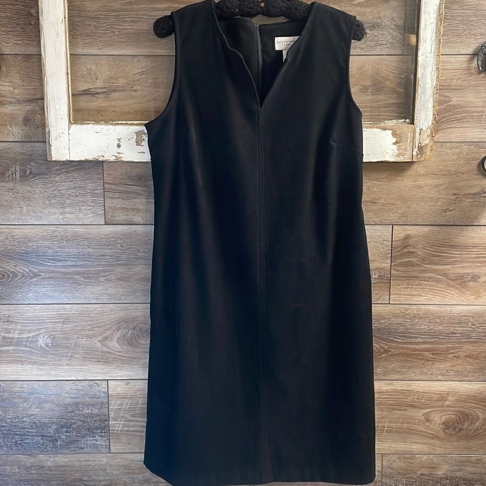 JACLYN SMITH Classic Fit Sleeveless Vneck Zip Up Black Dress Size 16
